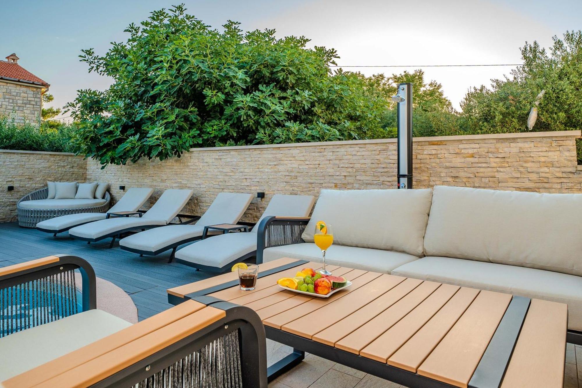 Luxury Apartments Vilamaloca Vir Exterior photo