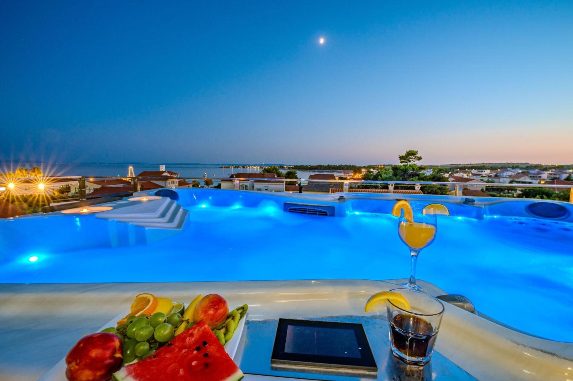 Luxury Apartments Vilamaloca Vir Exterior photo