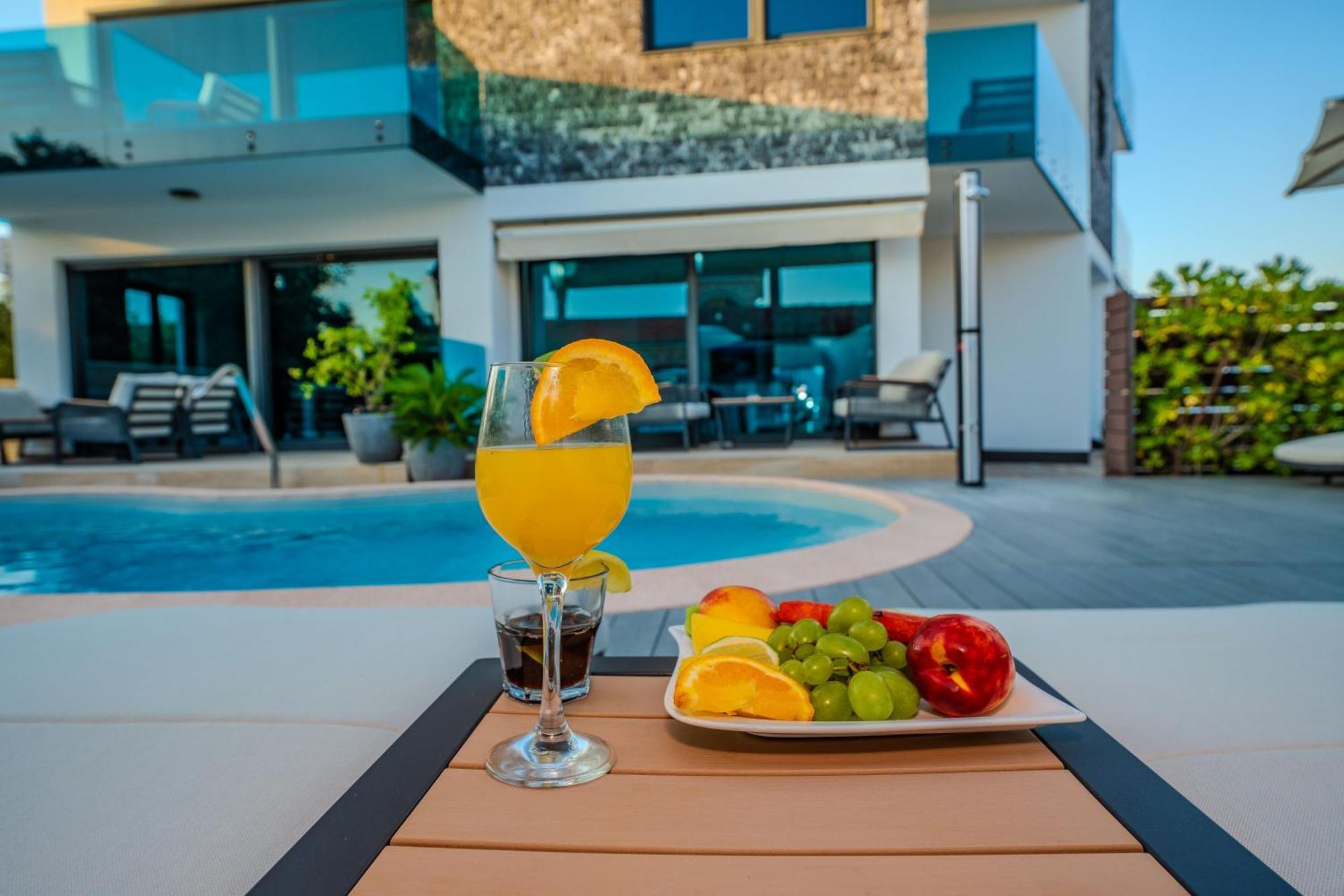 Luxury Apartments Vilamaloca Vir Exterior photo